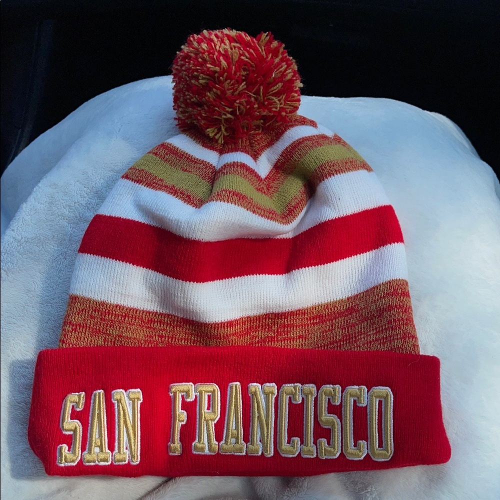 San Francisco 49ers adult Striped Beanie - Red and Gold knit hat with pom-Pom